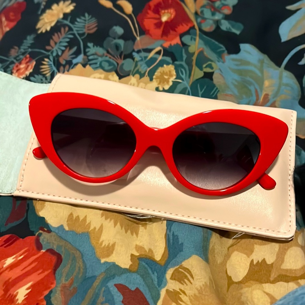 CRAP • the wild gift • red cat eye sunglasses ❤️